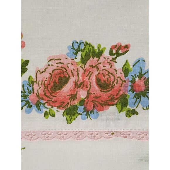 New Vintage Tastemaker Muslin Pillowcases Lace Trimed Floral - Picture 3 of 5